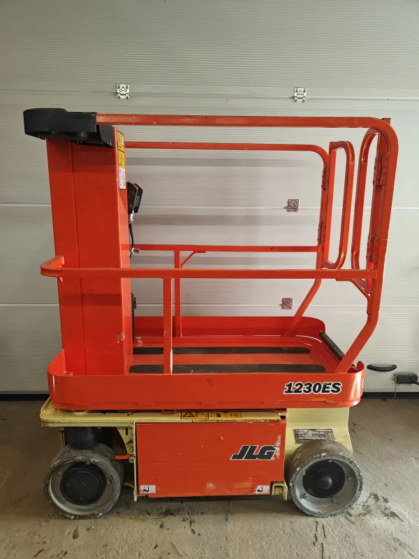 JLG 1230ES